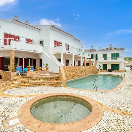 Casa Luna, - Luz, Lagos Burgau