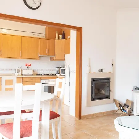 Casa Luna, - Luz, Lagos Burgau