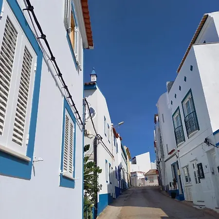 Casa Luna, - Luz, Lagos *