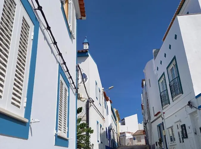 Casa Luna, - Luz, Lagos *