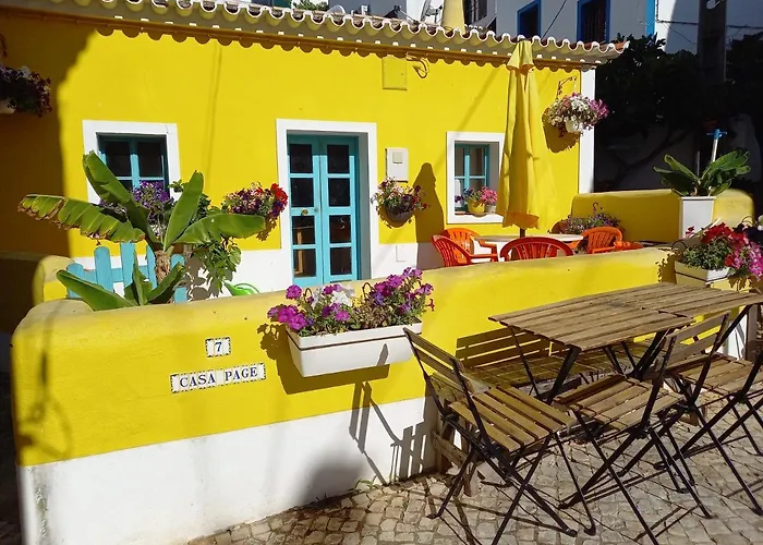 Casa Luna, - Luz, Lagos * Burgau
